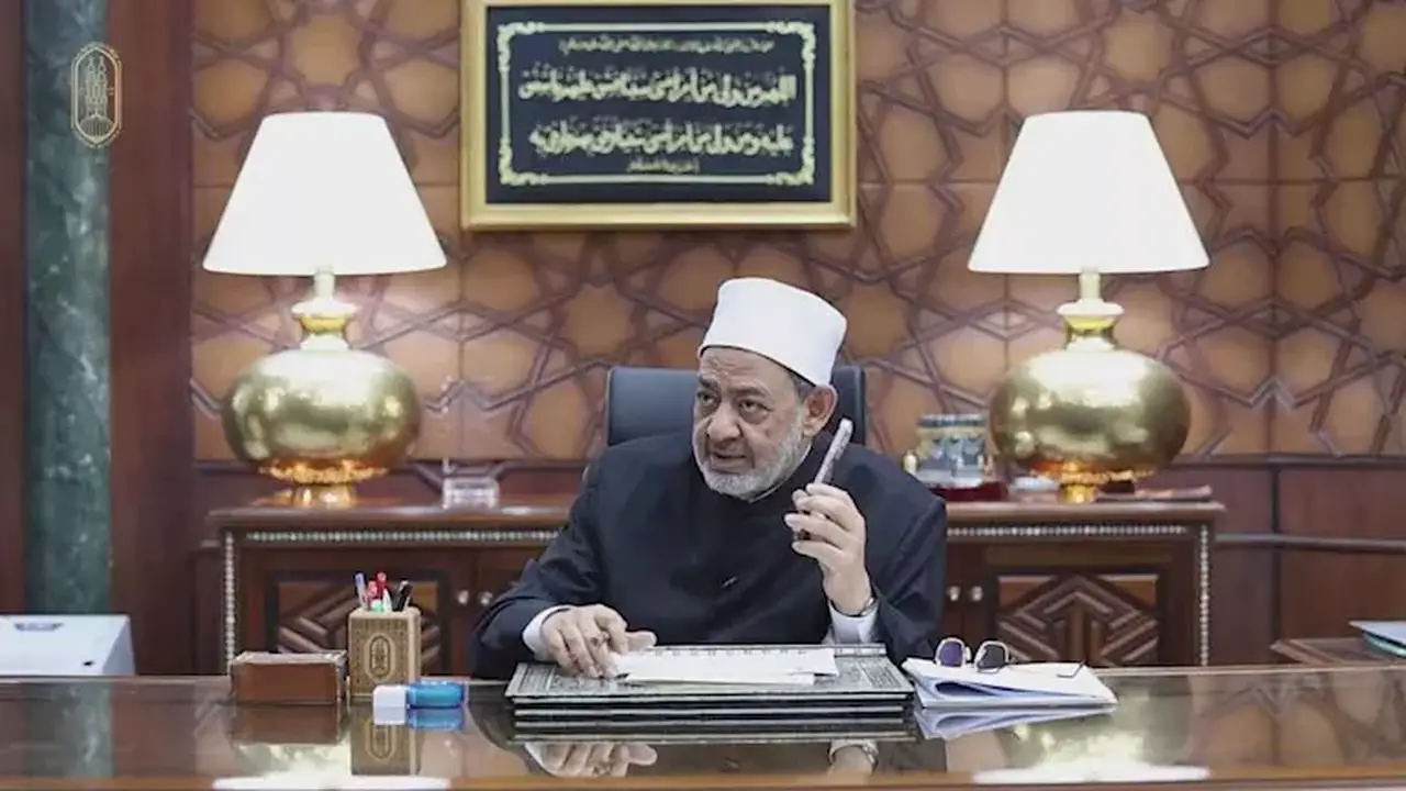 شيخ الأزهر يستقبل السفير القطري لتعزيز التعاون العلمي والدعوي بين البلدين