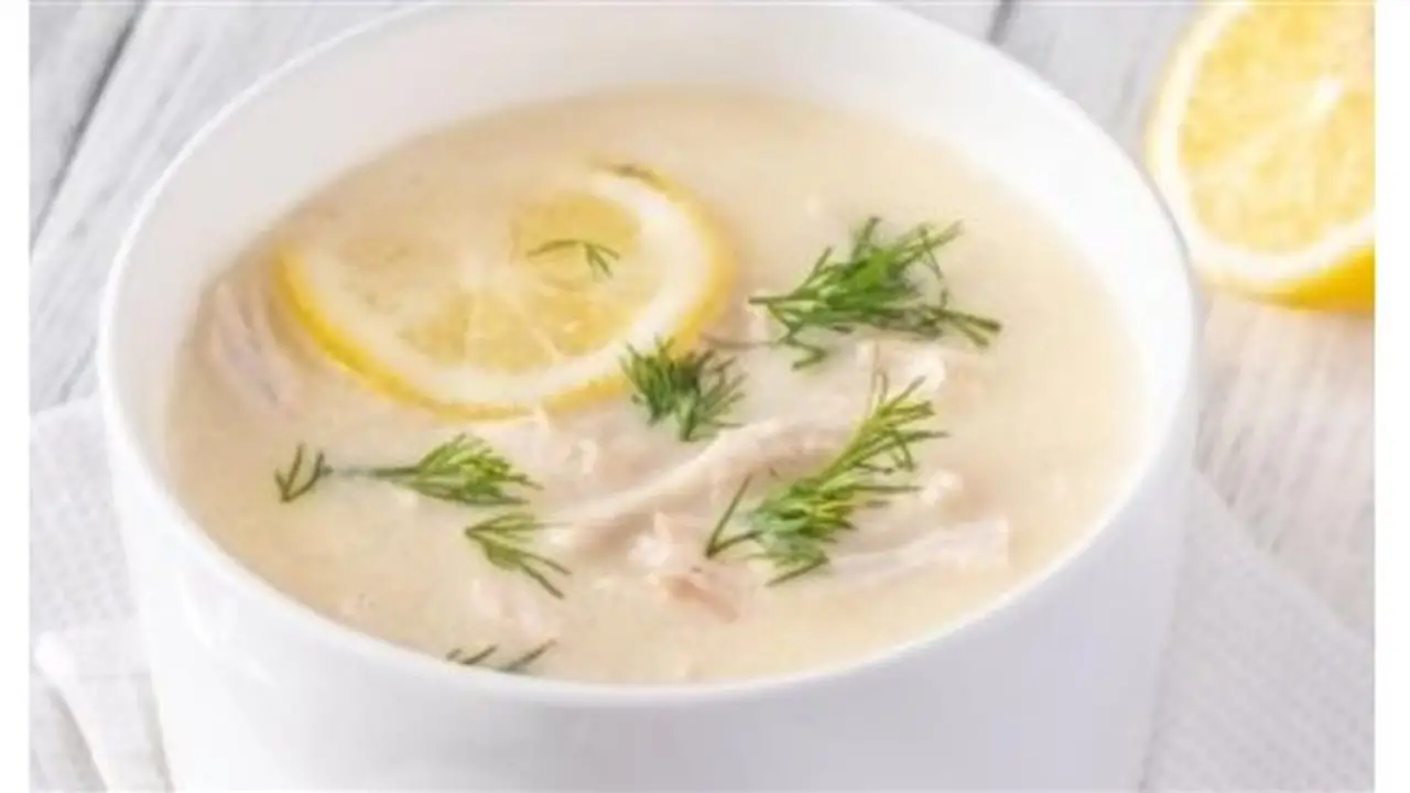 طرق تحضير شوربة الدجاج بالكريمة والشبت: وصفة دافئة بطعم غني ومميز