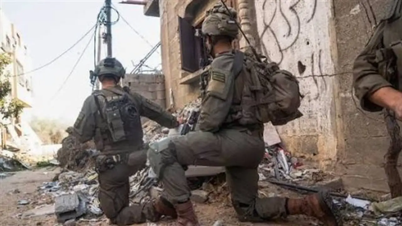 إعلام فلسطيني: آليات إسرائيلية تطلق النار شرق خان يونس