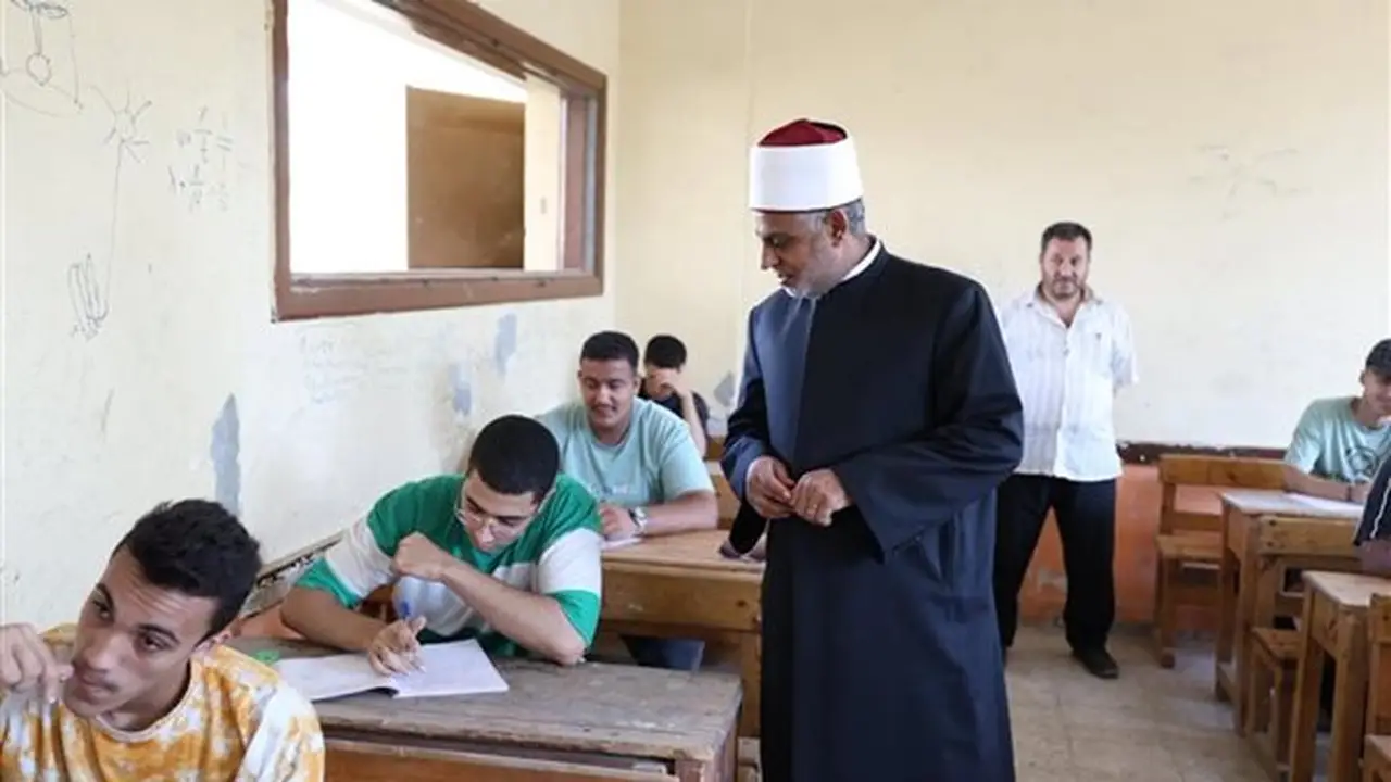 عبد الغني والشرقاوي يتفقدان امتحانات الدور الثاني للشهادة الثانوية الأزهرية في انطلاقها