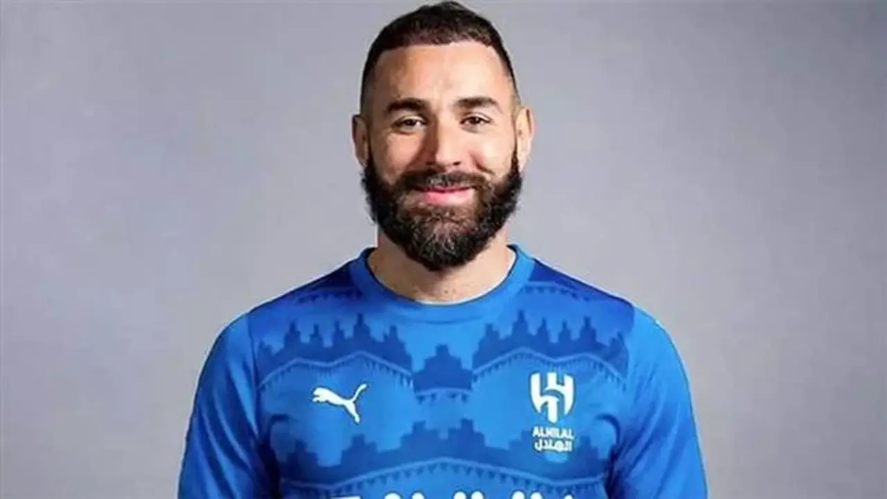 عقبات مالية تهدد رحيل بنزيما عن الهلال السعودي