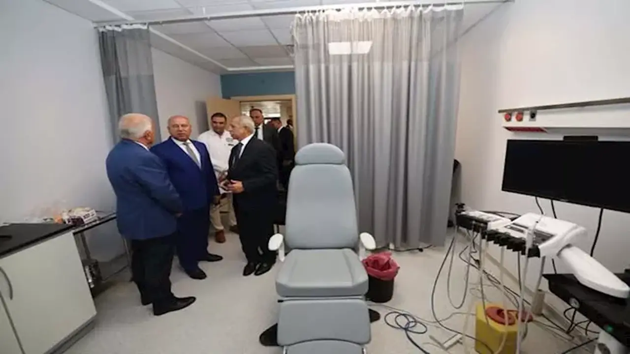 وزير النقل يتفقد فرع الأكاديمية العربية للعلوم بالعلمين على مساحة 62 فدانًا