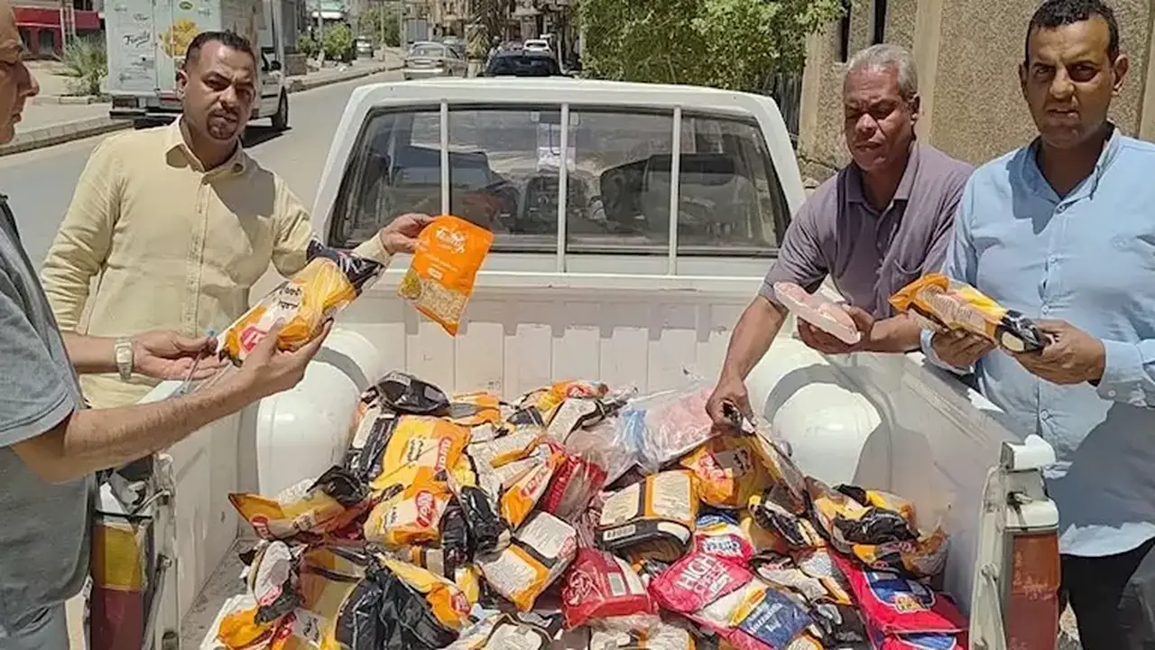 ضبط ربع طن من السلع الغذائية الفاسدة في الأقصر