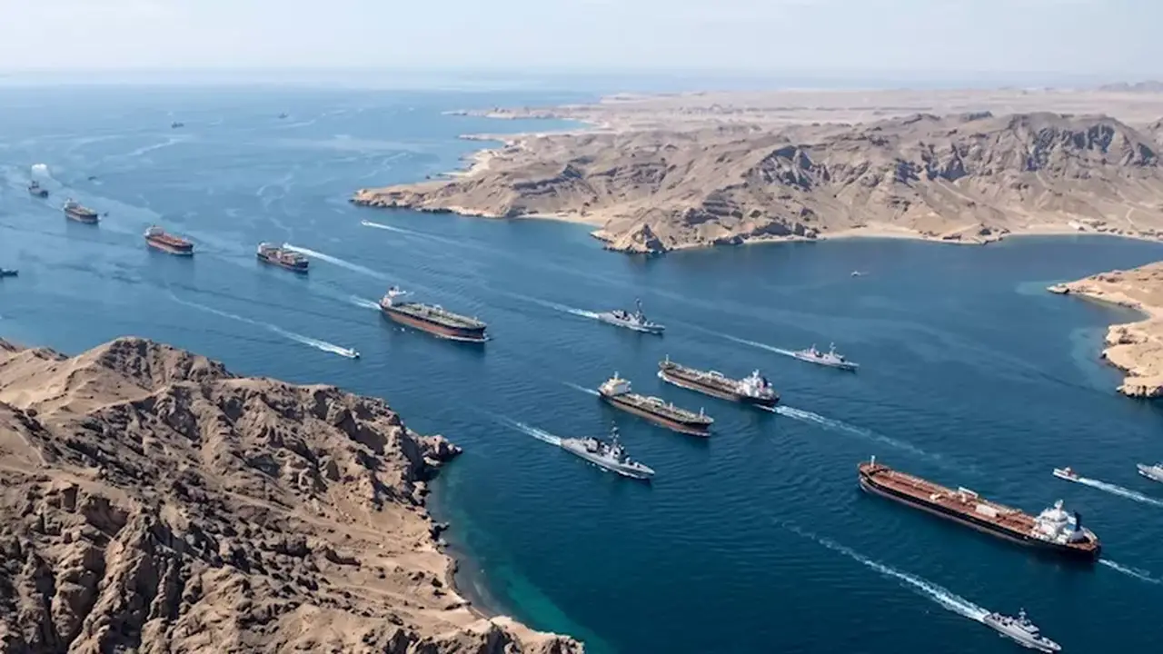 قطر تدين الهجوم الإيراني على ناقلتين إماراتيتين وتدعو لفتح مضيق هرمز