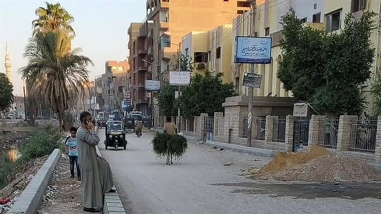 قنا تواصل حملاتها لضبط الشوارع في عواصم المراكز