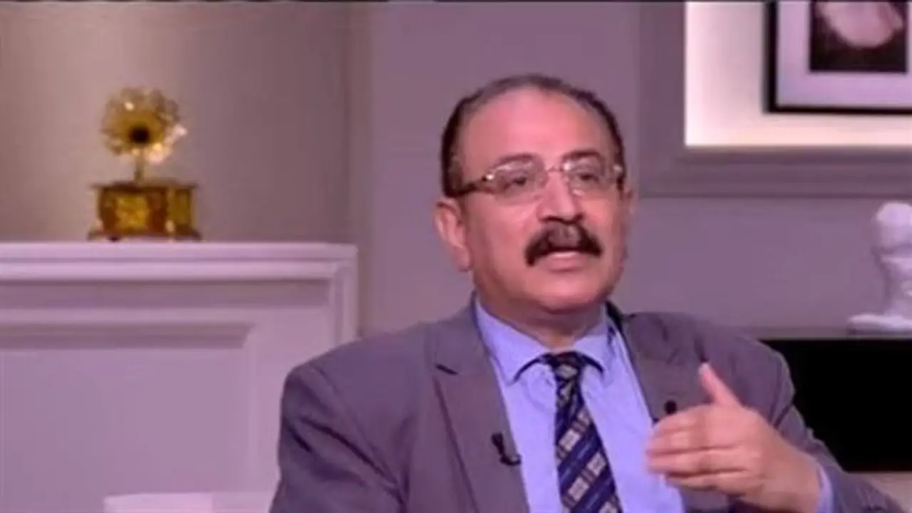 طارق فهمي ينتقد المقترح الأمريكي لشراء أسلحة غزة ويصفه بالعبثي