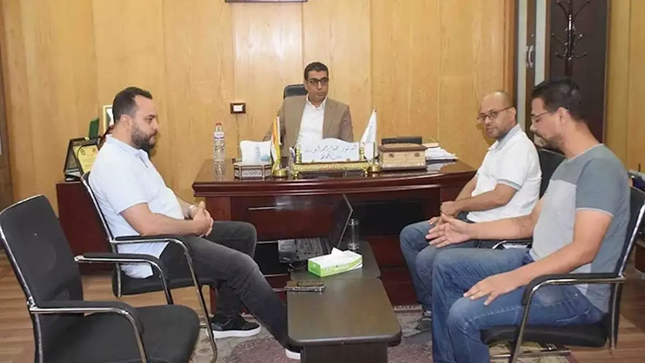 اجتماع موسع لتطوير بوابة الأقصر الإلكترونية بهدف تحسين الخدمات الرقمية للمواطنين