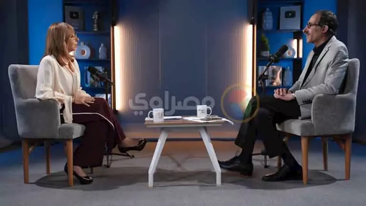 لميس الحديدي تغني لأول مرة وتكشف عن اسم كتاب حياتها – فيديو