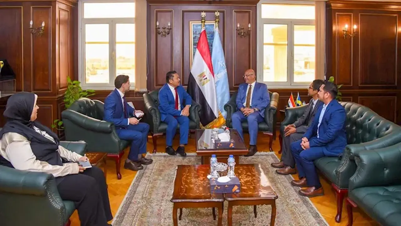 محافظ الإسكندرية يبحث مع سفير ماليزيا فرص الاستثمار وتعزيز التعاون المشترك