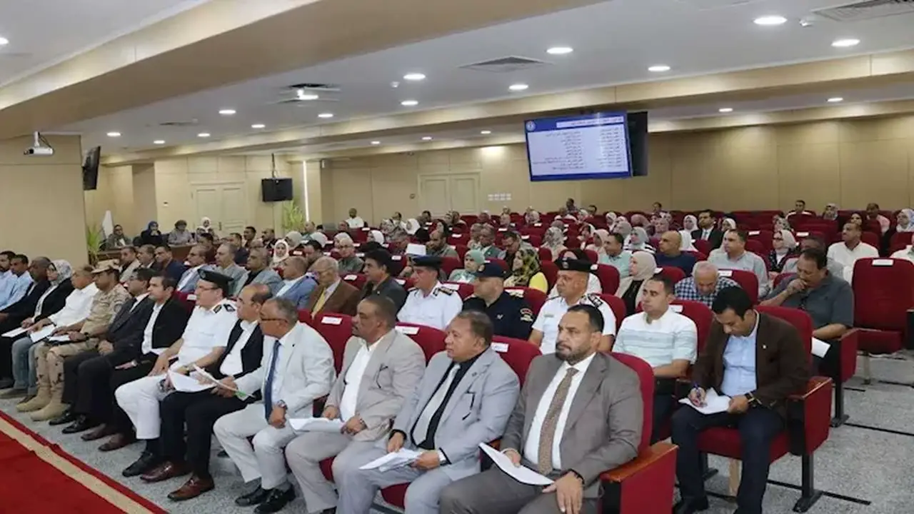 محافظ السويس يعلن عن إنشاء كوبري يربط بين مدينتي أحمد زويل والملك عبدالله بحي عتاقة