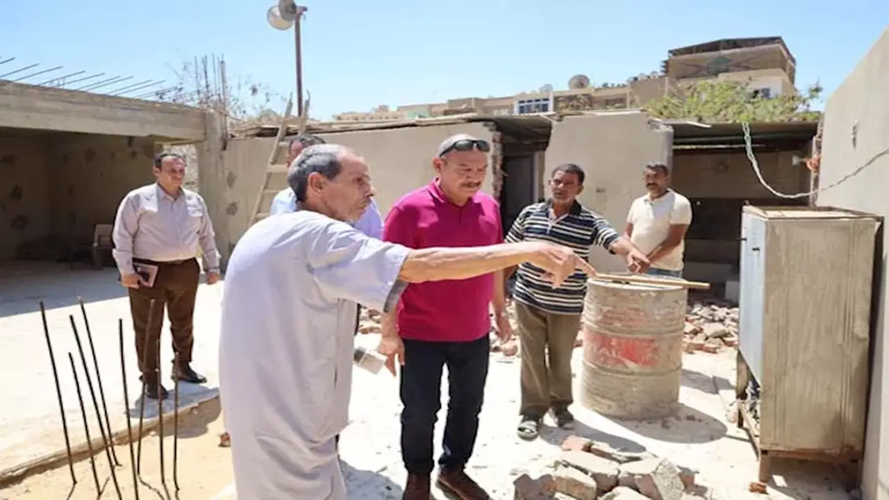 محافظ السويس يوجه بتسهيل استكمال إنشاء مسجد في حي الأربعين