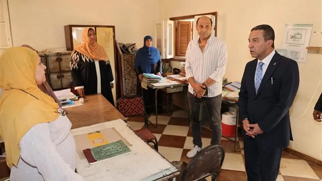 محافظ المنوفية يتفقد الوحدة المحلية بالمصيلحة لمتابعة سير العمل