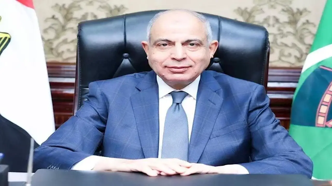 محافظ المنيا يوجه استجابات عاجلة لشكاوى المواطنين في ثلاثة مراكز