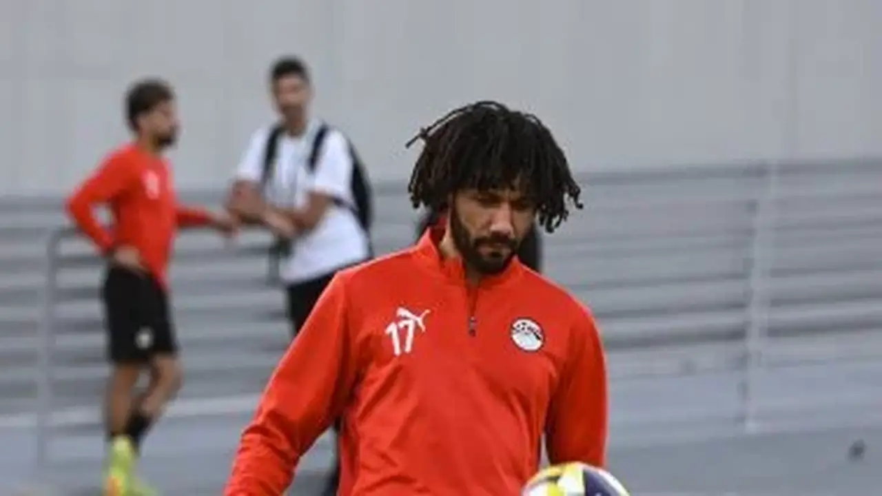 محمد النني وعلي جبر في مقدمة 13 لاعبًا مصريًا بلا نادٍ بعد انتهاء فترة الانتقالات الصيفية