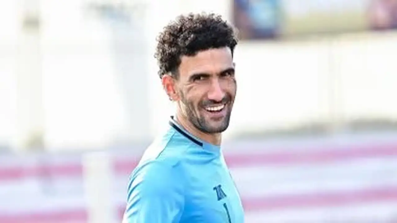 محمد عواد يرتدي القميص رقم 99 مع الزمالك بعد حجب الرقم 1