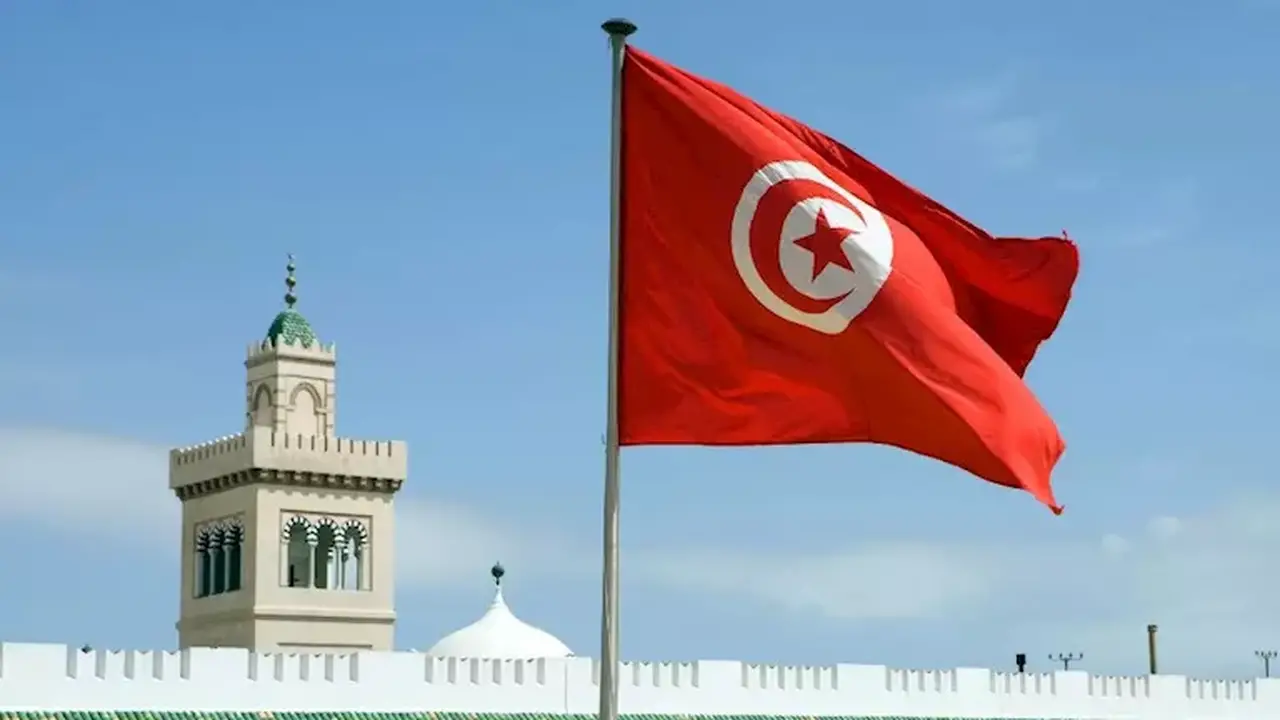 تونس: نساء يحتفلن بمرور 70 عامًا على حظر تعدد الزوجات
