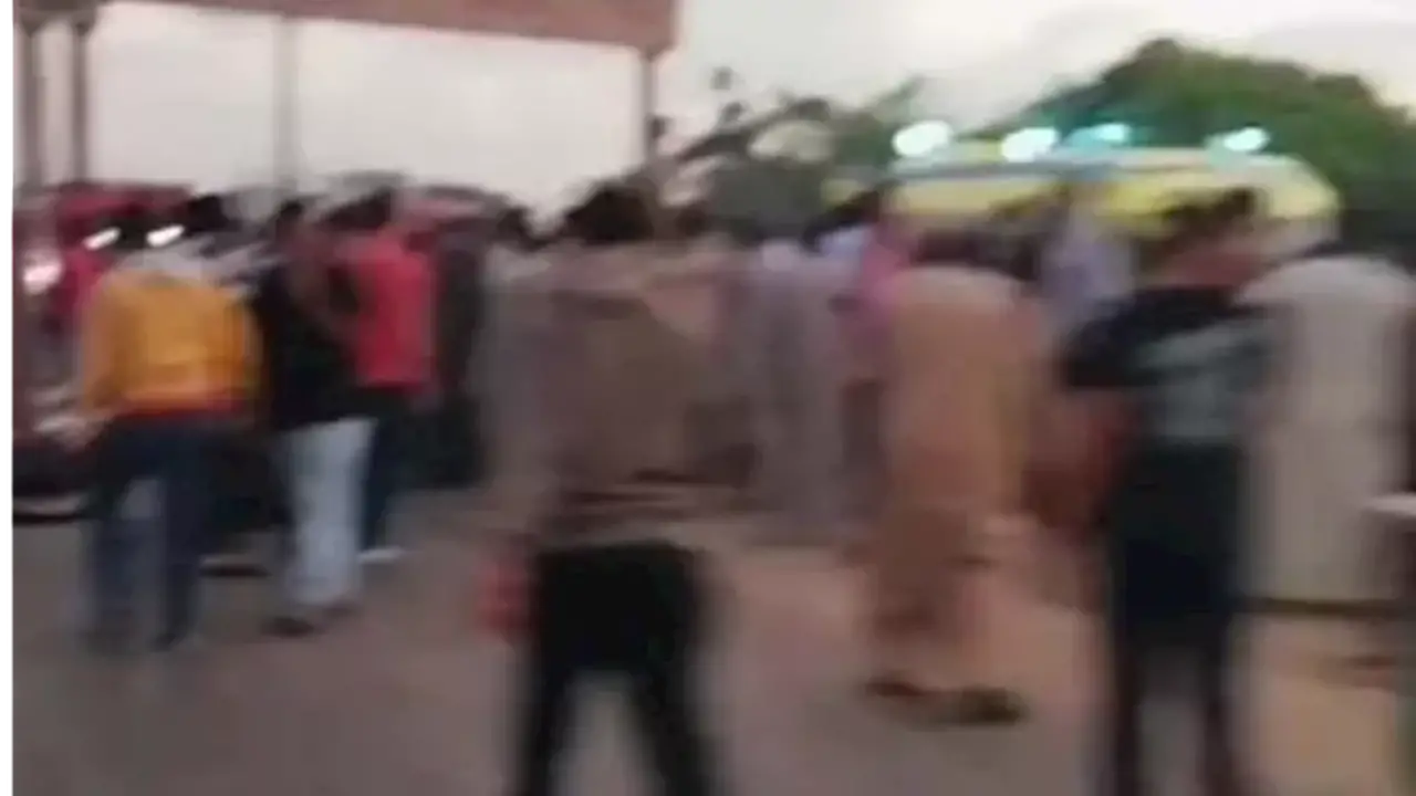 تفاصيل حادث انقلاب ميكروباص عمال في المنوفية: أسماء الضحايا والمصابين- صور