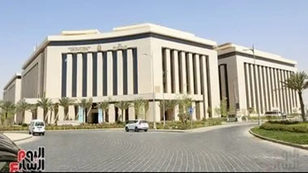 وزارة الصحة تتابع حالة المصابين في حادث مول أرابيلا بلازا بالقاهرة الجديدة