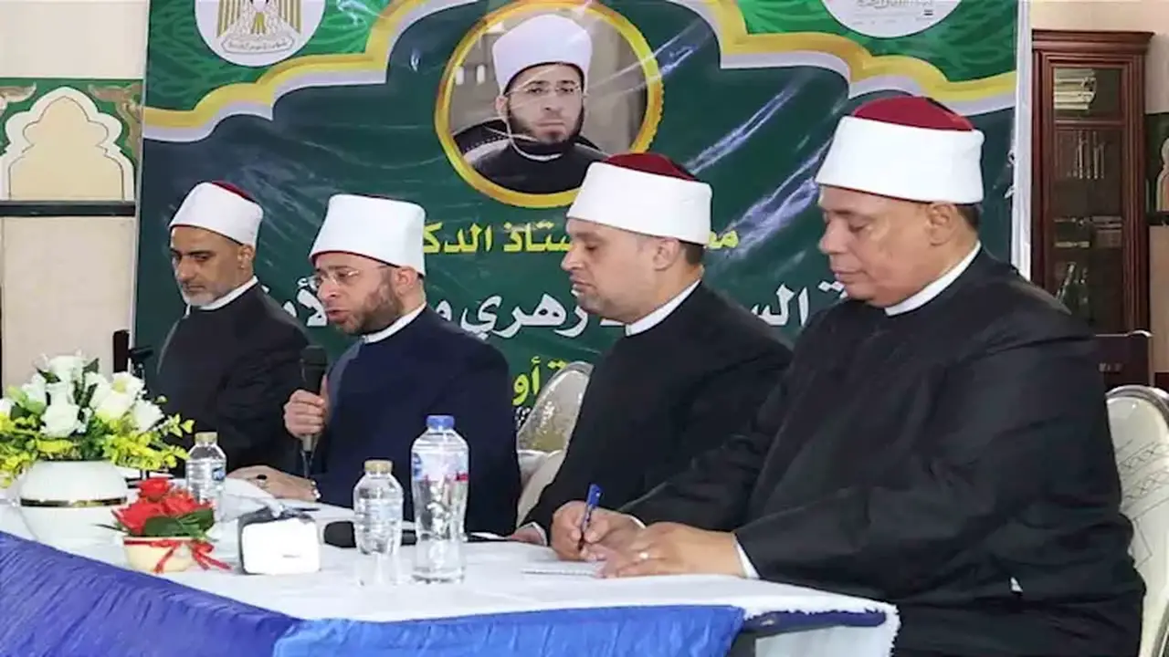 اجتماع وزير الأوقاف مع أئمة الجيزة لبحث تطوير العمل الدعوي وتعزيز الأداء