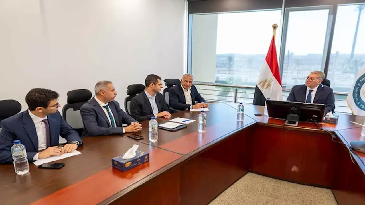 وزير البترول يناقش مع السويدي كابيتال تسريع إنشاء مصنع للأسمدة الفوسفاتية