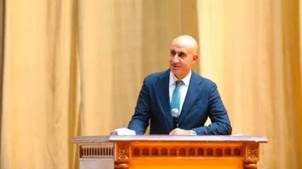وزير التعليم يؤكد أهمية الالتزام بالخريطة الزمنية للعام الدراسي بدءًا من 12 سبتمبر