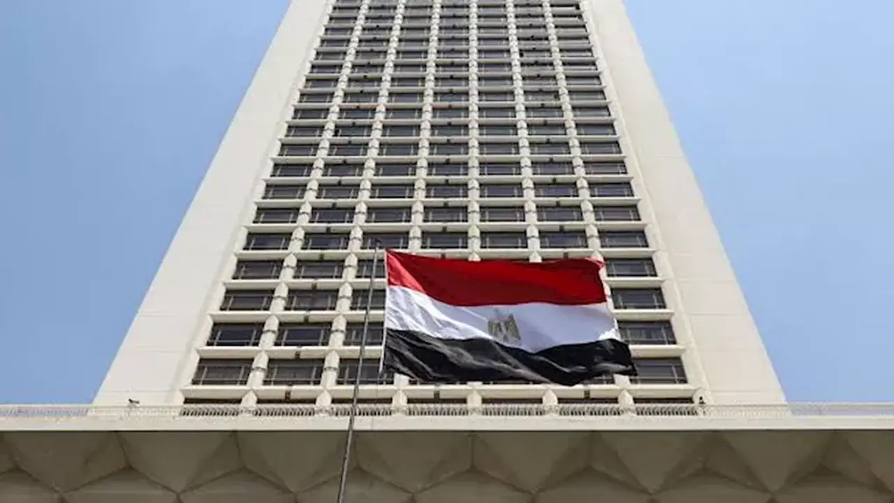 وزير الخارجية المصري يناقش مع نظيره الموريتاني سبل تعزيز العلاقات الثنائية