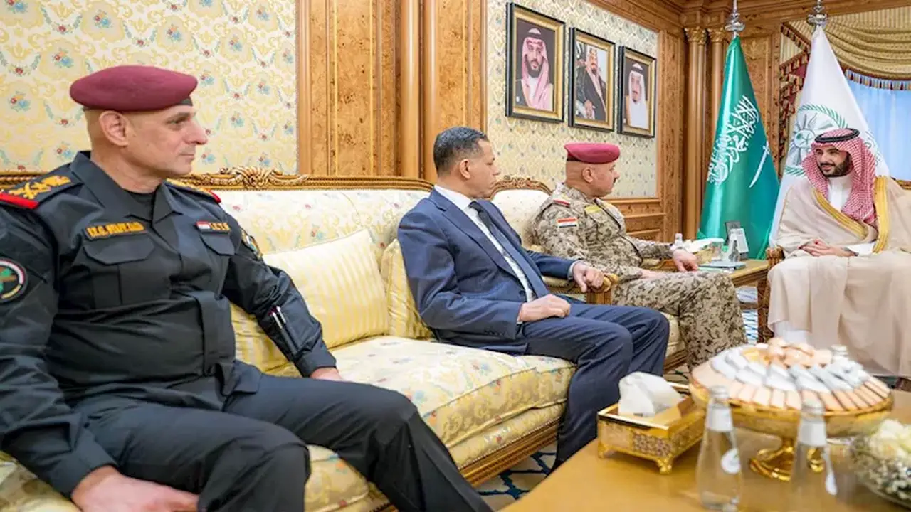 وزير الدفاع السعودي يؤكد دعم المملكة للعراق خلال لقائه بمدير مكتب القائد العام للقوات المسلحة العراقية