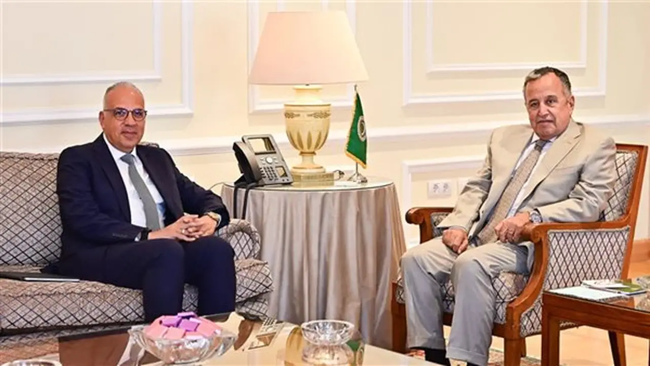 وزير الري يتباحث مع أمين جامعة الدول العربية لتعزيز التعاون المائي العربي
