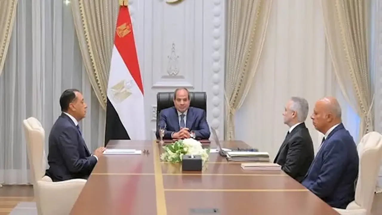 وزير العدل يعلن افتتاح 11 فرعًا للتوثيق المتميز في البنك الأهلي وبنك مصر
