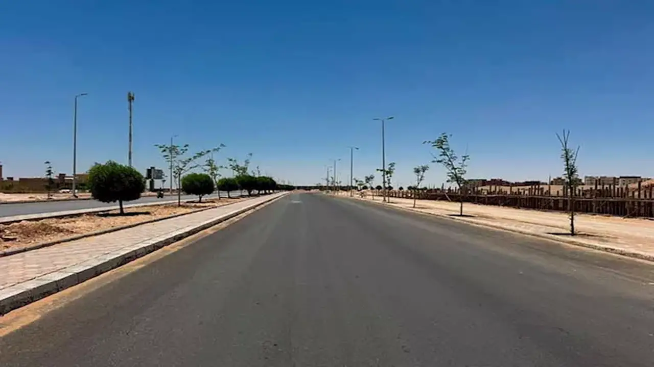 وزيرة الإسكان تتابع مشروعات الطرق والمرافق في المدن الجديدة