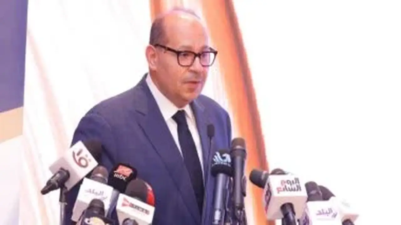 وفاة والدة ياسر إدريس رئيس اللجنة الأوليمبية المصرية والعزاء بالمقابر