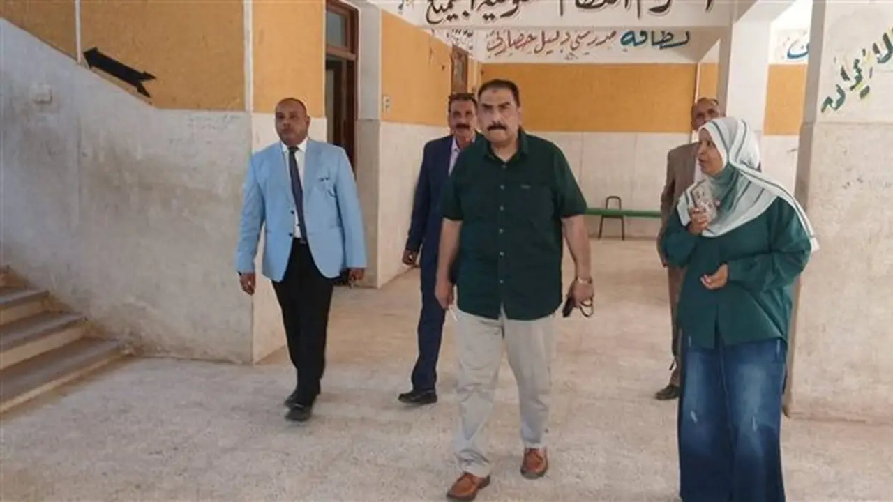وكيل وزارة التعليم بالأقصر يتفقد جاهزية المدارس للعام الدراسي الجديد